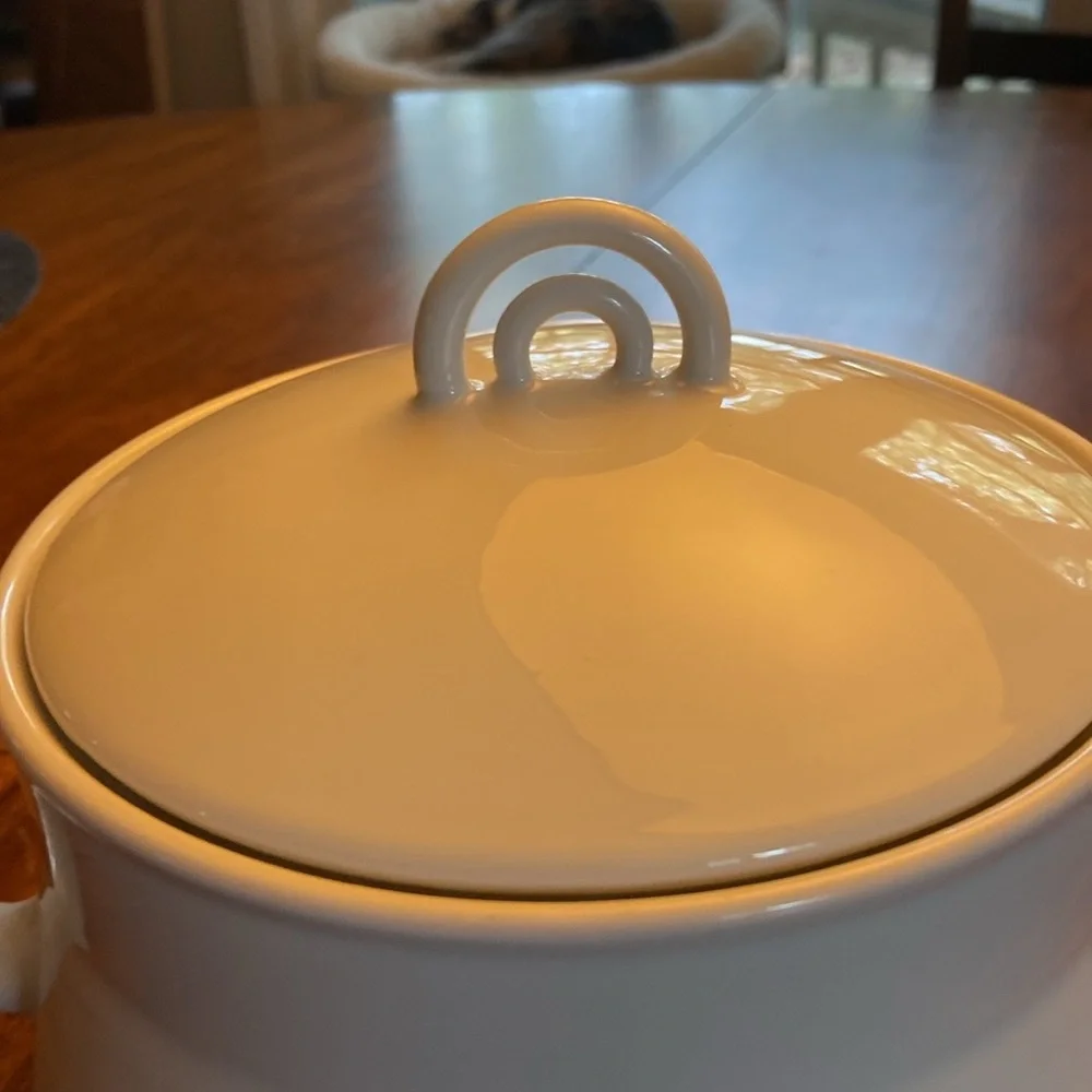 Crate & Barrel Loft Covered Serving Bowl in white
